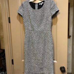 Women’s size small dress.  B&W